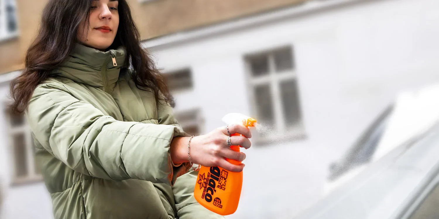 How to de-ice your car: women-friendly Glaco Deicer